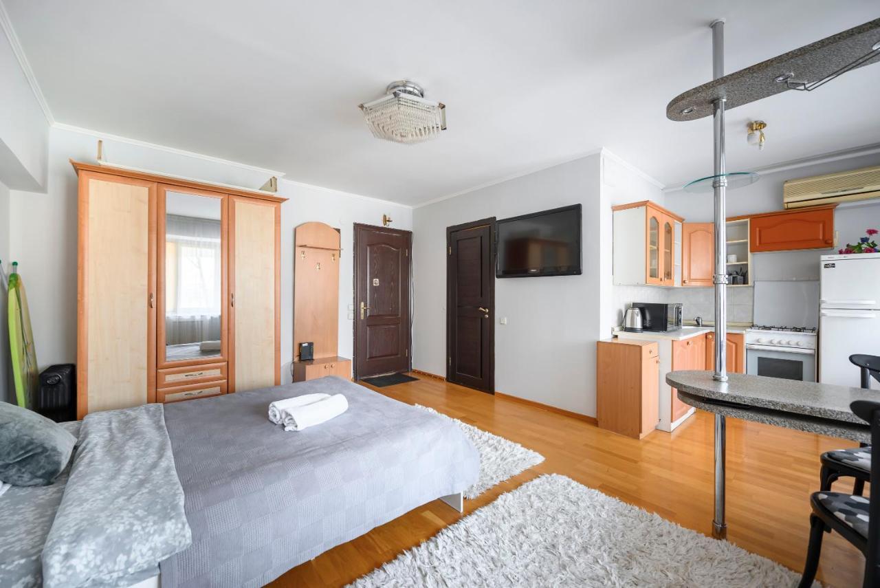 На Проспекте Ленина Apartamento Almaty Exterior foto